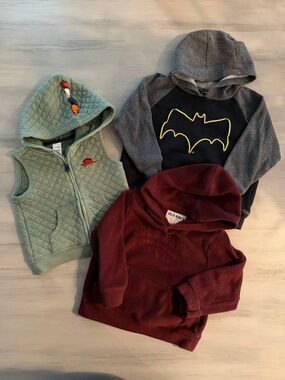 Old Navy, Carter's, Batman Baby Boy 24 Mo/2T Dinosaur Vest, Hoodie Sweatshirts